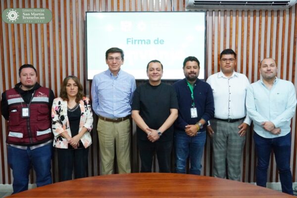 Gobierno de Texmelucan firma convenio con CAPUFE para mejorar vialidades