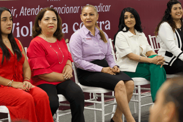 Congreso impulsa diálogo sobre programa contra la violencia hacia las mujeres