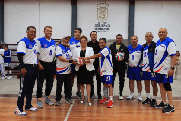 SMDIF reconoce esfuerzo de participantes en Torneo de Cachibol