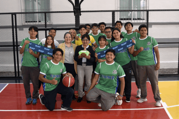 Inaugura Rectora Lilia Cedillo nuevos espacios recreativos en el Área de la Salud